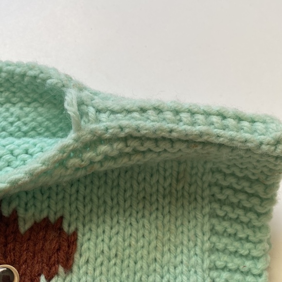 Hand Knitted Women's Vest - Picture 10 of 11